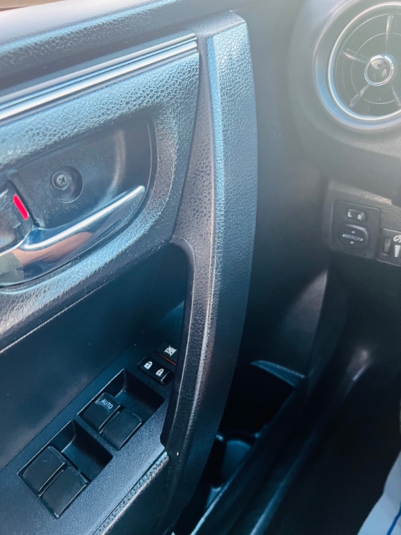 2017 Toyota Corolla XLE - Photo 16