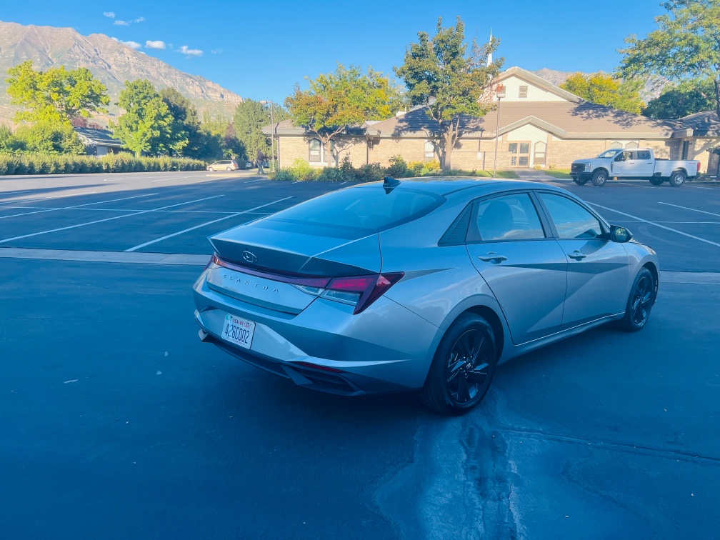 Additional photo of vehicle.