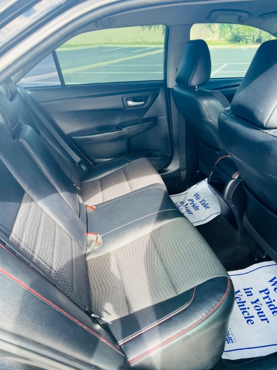 Additional photo of vehicle.
