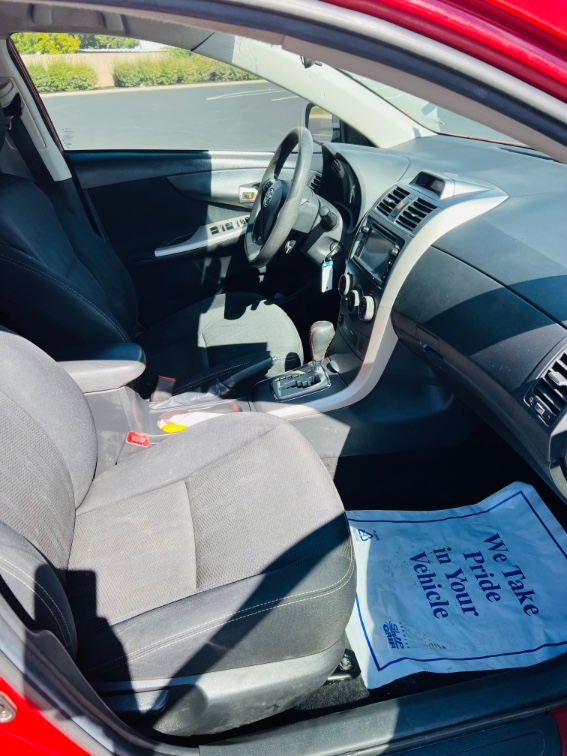 Additional photo of vehicle.