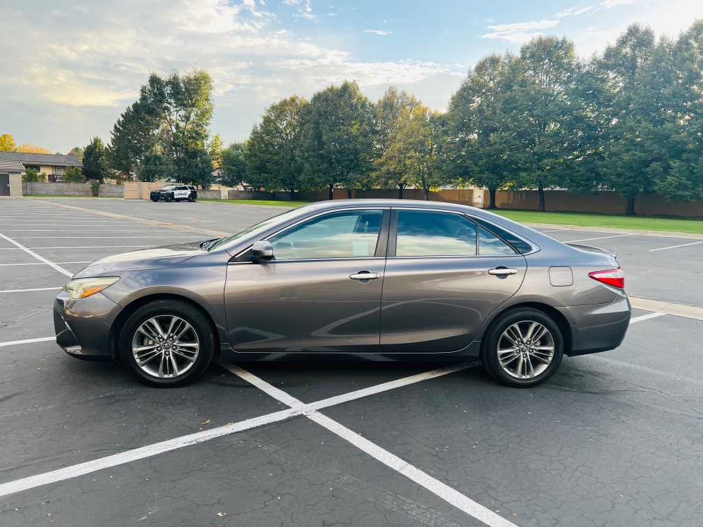 Additional photo of vehicle.