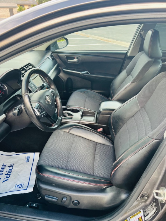 Additional photo of vehicle.