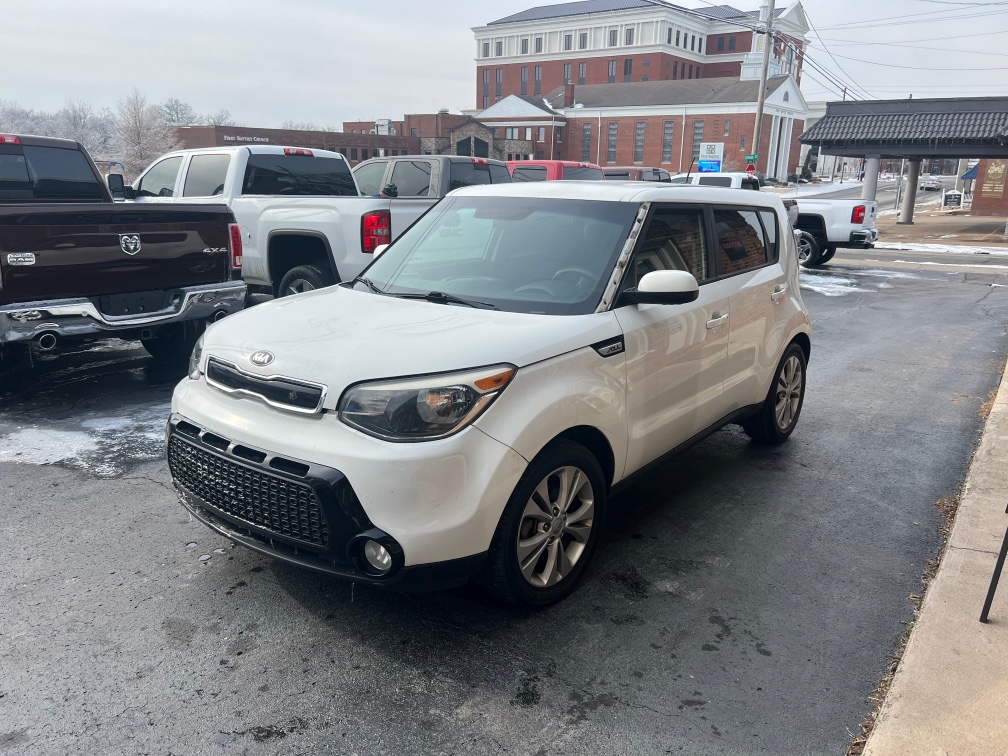 Additional photo of vehicle.