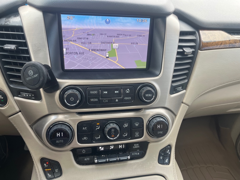 Additional photo of vehicle.