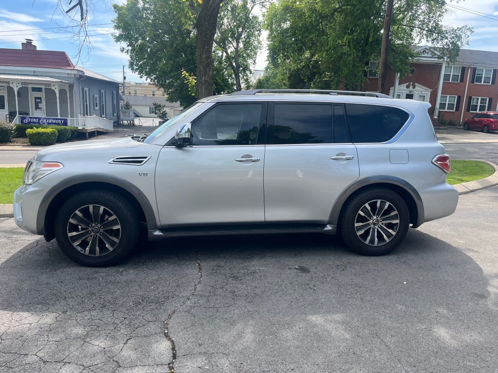 2017 Nissan Armada SL 4X2's photo
