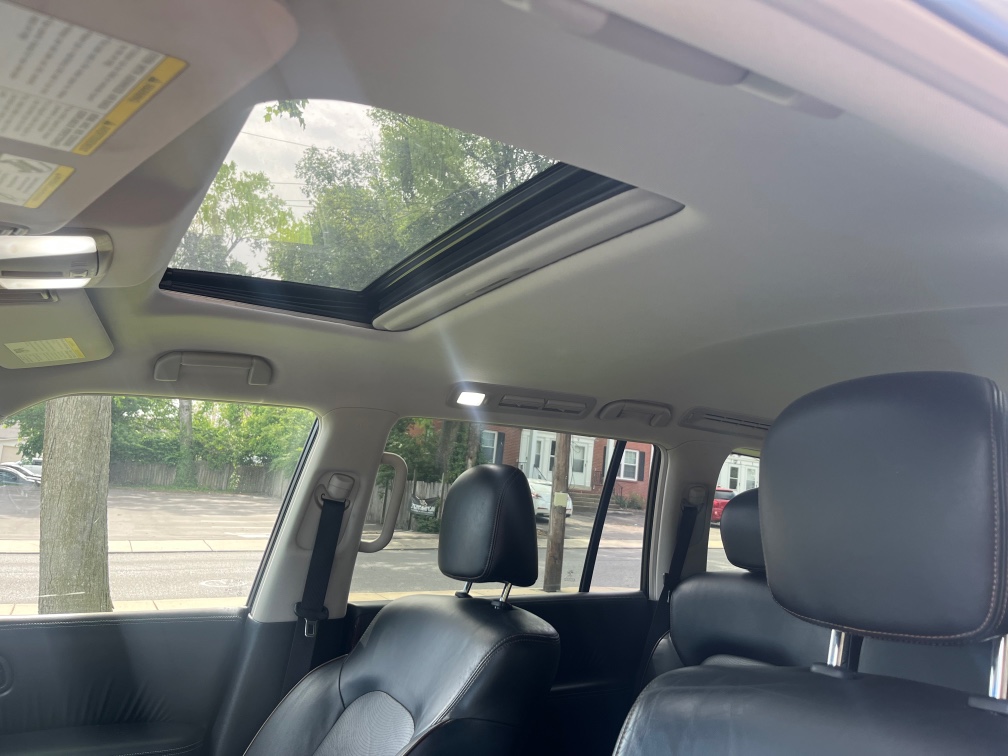 2017 Nissan Armada SL - Photo 14