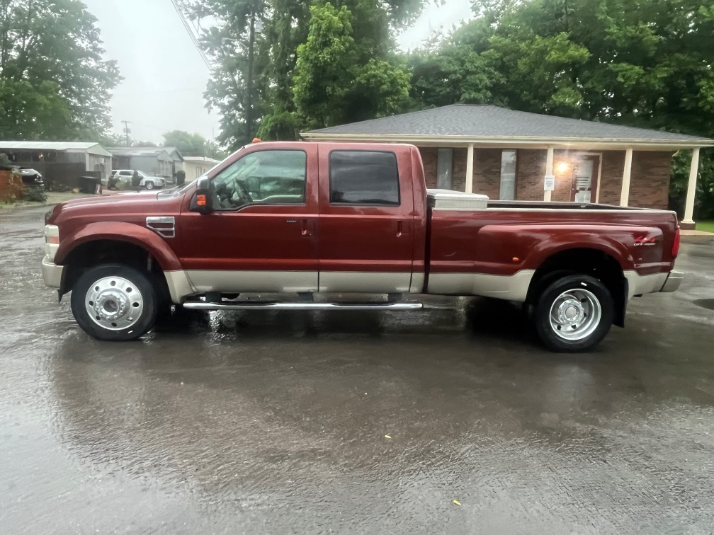 2008 Ford F-450's photo