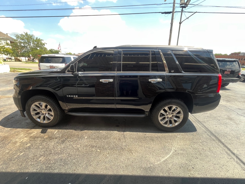 Additional photo of vehicle.
