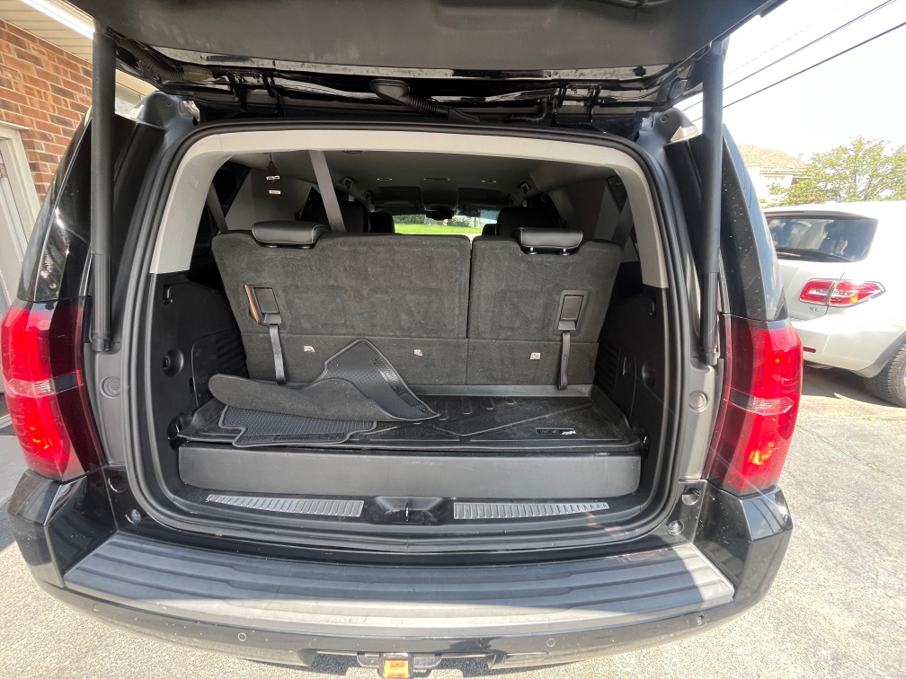 Additional photo of vehicle.