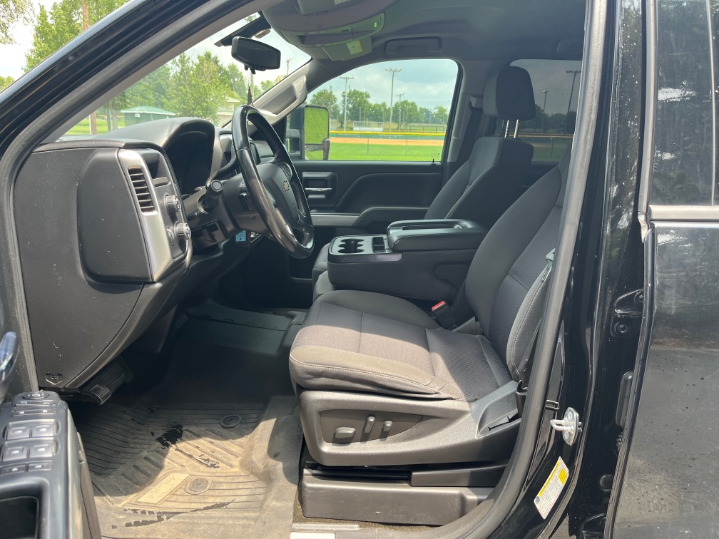 2018 Chevrolet Silverado 1500 LT Z71 - Photo 13