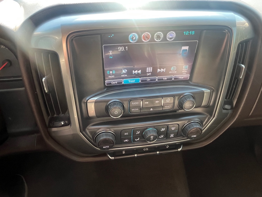 2018 Chevrolet Silverado 1500 LT Z71 - Photo 10