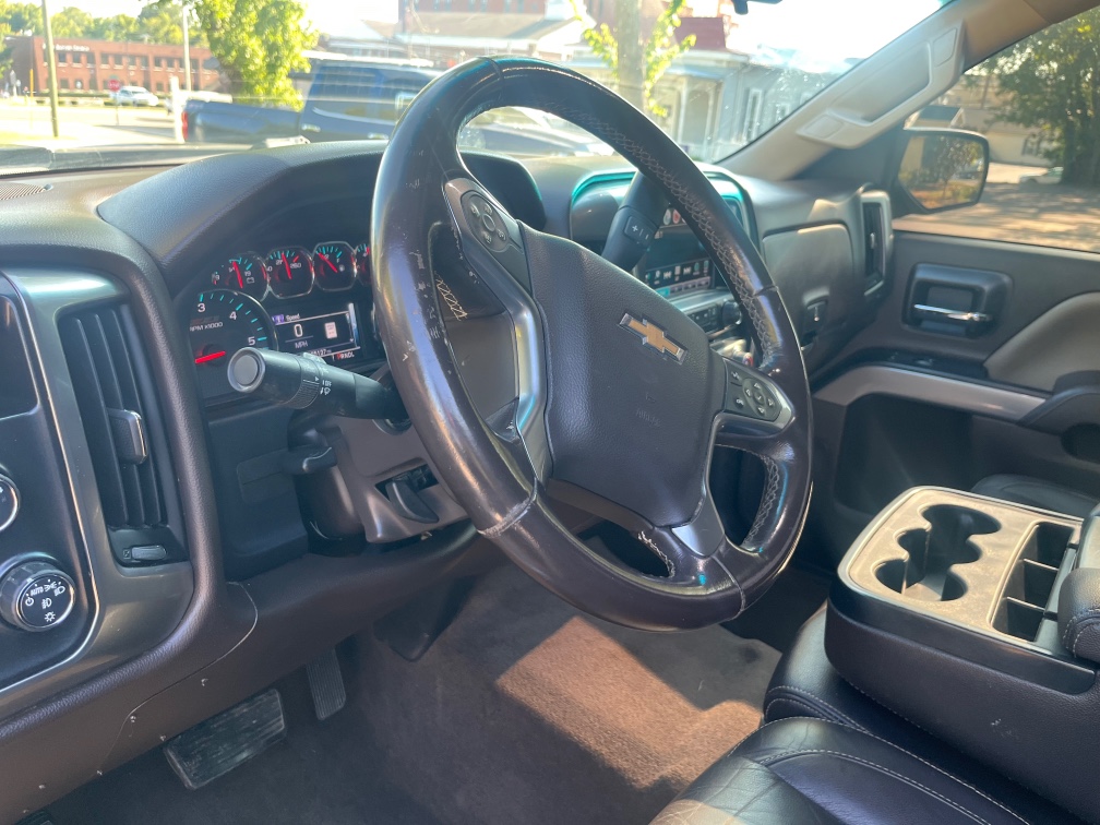 2018 Chevrolet Silverado 1500 LT Z71 - Photo 16