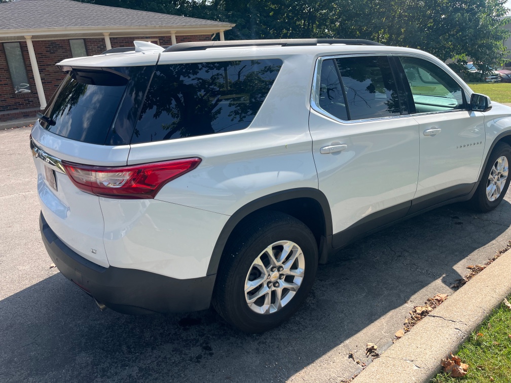 Additional photo of vehicle.