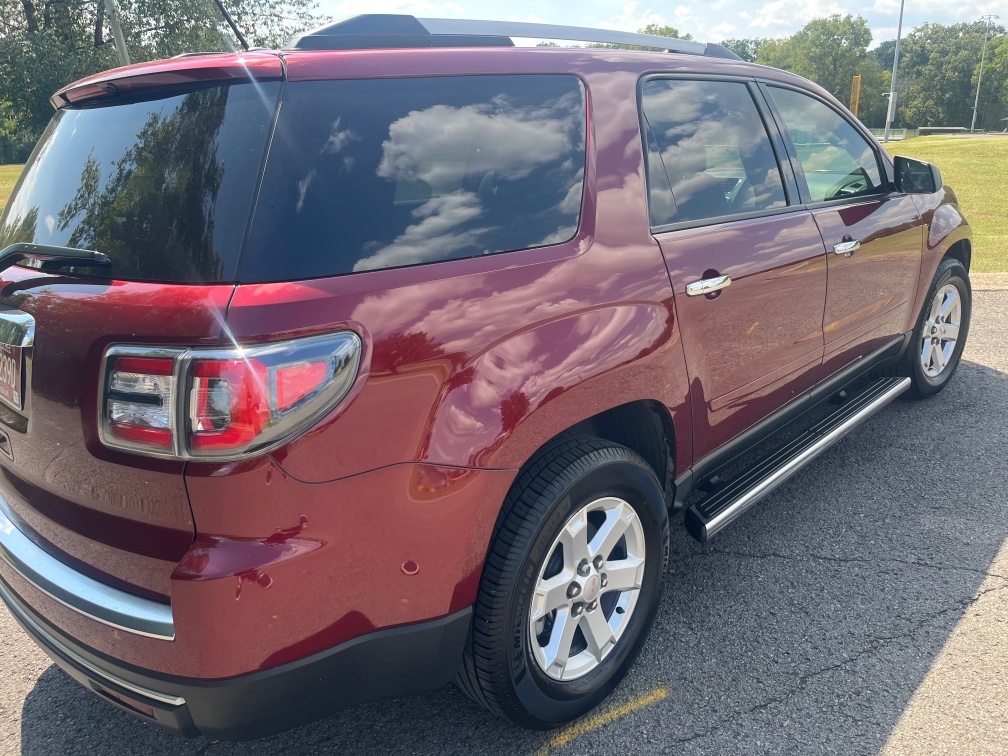 Additional photo of vehicle.