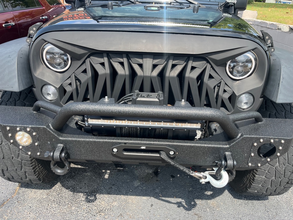 Additional photo of vehicle.