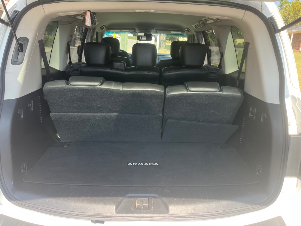 2017 Nissan Armada SL - Photo 11