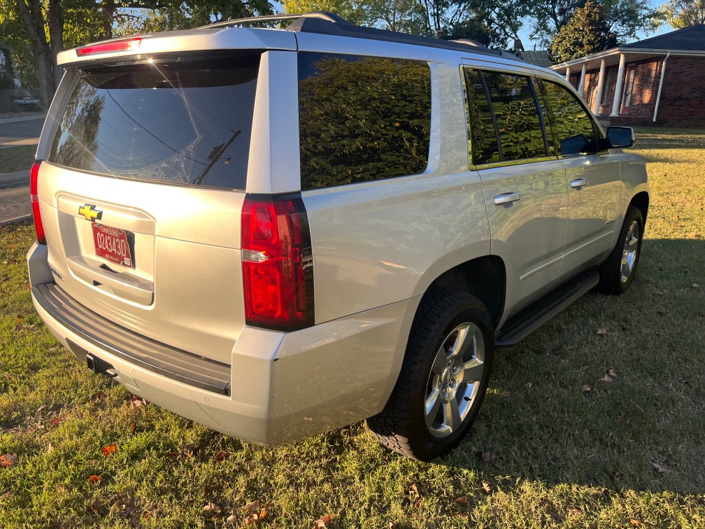 Additional photo of vehicle.