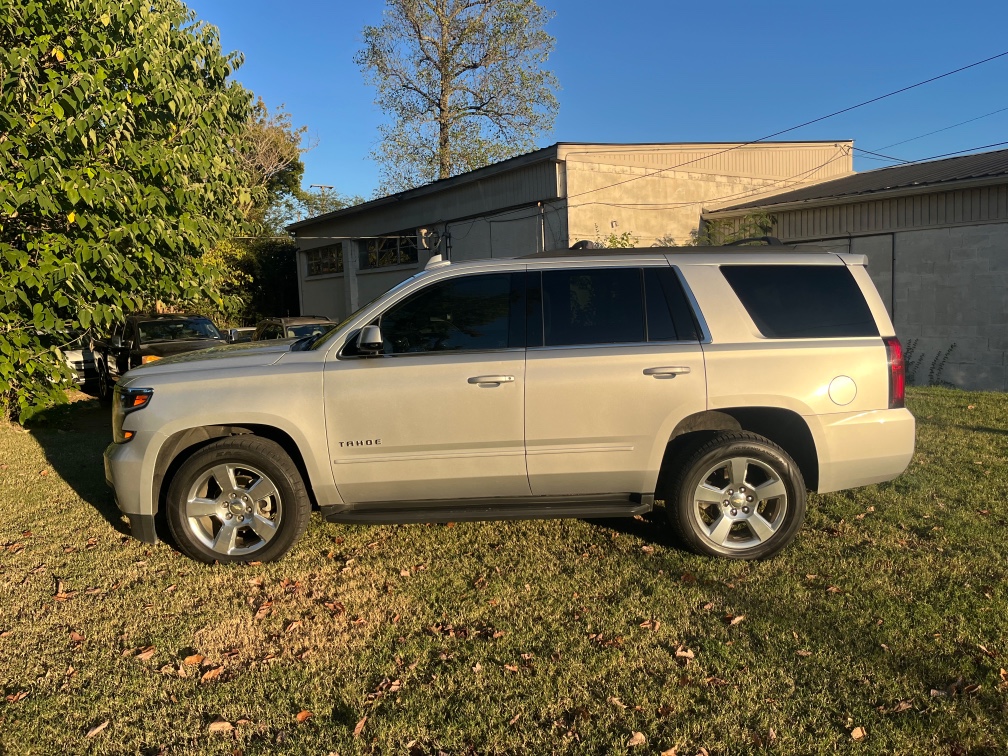 Additional photo of vehicle.