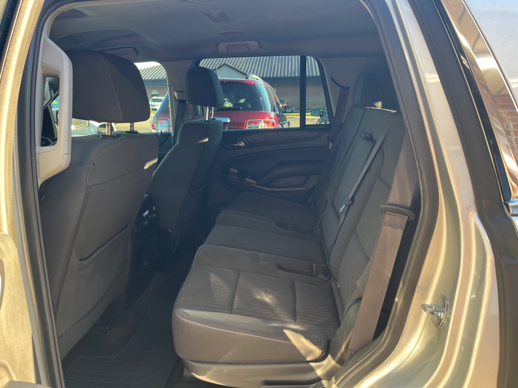 Additional photo of vehicle.